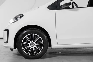 Volkswagen up! Volkswagen Up! 1.0 BMT move up! 5drs | NL | Airco | Rijklaar - afbeelding nr 20