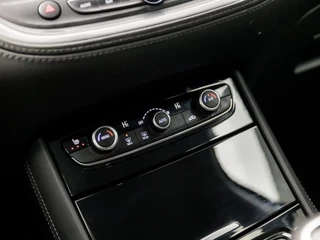 Opel Grandland X (APPLE CARPLAY, GROOT NAVI, STUUR/STOELVERWARMING, LEDER, CAMERA, SPORTSTOELEN, LED KOPLAMPEN, TREKHAAK, KEYLESS, NIEUWE APK, NIEUWSTAAT) - afbeelding nr 9