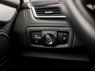 BMW 2 Serie Automaat (NAVIGATIE, CLIMATE, PARKEERSENSOREN, LED KOPLAMPEN, SPORTSTOELEN, CRUISE, TREKHAAK, ELEK ACHTERKLEP, NIEUWSTAAT) - afbeelding nr 23