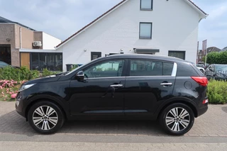 Kia Sportage Kia Sportage 2.0 166pk|PANORAMADAK|TREKHAAK|CAMERA|LEDER|NAVIGATIE|XENON-LED|PDC - afbeelding nr 2