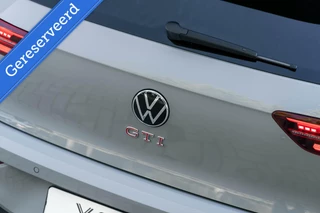 Volkswagen Golf Volkswagen Golf 2.0 TSI GTI Clubsport Pano HK DSG LED - afbeelding nr 21