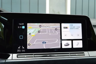 Volkswagen Golf Volkswagen Golf 1.0 TSI Life Business Rijklaarprijs-Garantie Navigatie led Airco Apple carplay Sfeer verlichting - afbeelding nr 18