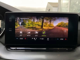 Škoda Octavia Skoda Octavia 1.0 e-TSI Business Edition | Navi | ACC | LED | Apple Carplay/Android Auto | Keyless Entry/Start | PDC | Rijstrooksensor | Climate Control | - afbeelding nr 17