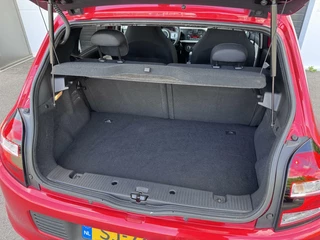 Renault Twingo Renault Twingo 1.0 SCe Limited Org NL | Bluetooth | Zuinig! - afbeelding nr 29
