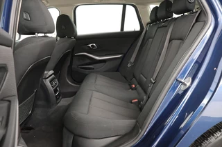 BMW 3 Serie BMW 3-serie 318i Business Edition | Stoelverwarming | Camera |  Carplay | Live Cockpit | Full LED | Navigatie | Dodehoek detectie | Climate control - afbeelding nr 6