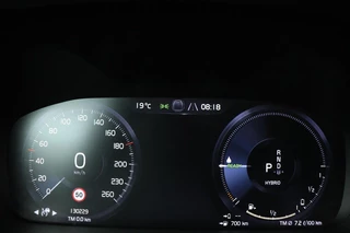 Volvo XC40 Volvo XC40 1.5 T5 Recharge Business Pro | Panoramadak | Adaptive cruise | Carplay | Navigatie | Standkachel | Keyless | PDC | Getint glas | PHEV - afbeelding nr 30