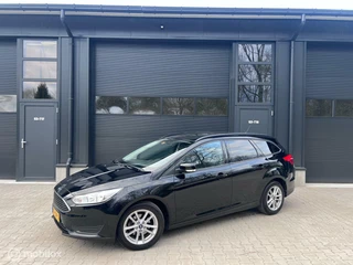 Ford Focus - 112862581-0