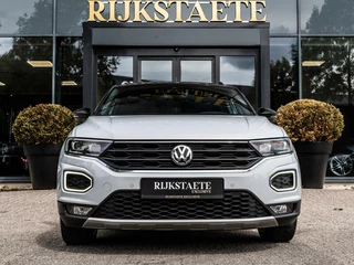 Volkswagen T-Roc Volkswagen T-Roc 1.5 TSI R-Line|PANO|19''|ACC|NAV|CARPLAY - afbeelding nr 2