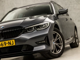 BMW 3 Serie BMW 3 Serie Touring 320i Sportline Shadow 184Pk Automaat (APPLE CARPLAY, GROOT NAVI, CAMERA, LEDER, ADAPTIVE CRUISE, SFEERVERLICHTING, SPORTSTOELEN, HIFI, TREKHAAK ELEKTRISCH, GETINT GLAS, NIEUWSTAAT) - afbeelding nr 17