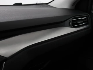 Ford Focus Ford Focus 1.0 EcoBoost Titanium X | Stoel & stuurverwarming | Trekhaak | Adaptive cruise | Camera | Full LED | Carplay | B&O Sound | Digital Cockpit | Keyless | Climate control - afbeelding nr 23