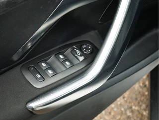 Peugeot 2008 Peugeot 2008 1.2 PureTech Allure, (111 PK) Dealer-Onderh. BOVAG-Garantie. NL-Auto. - afbeelding nr 28