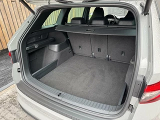 Škoda Kodiaq Skoda Kodiaq 1.5 TSI Sportline Automaat | Trekhaak uitklapbaar | Grootscherm navigatiesysteem | Stoelverwarming | Adaptieve cruise control | Dode hoek detectie | Canton HiFi | LED | Achteruitrijcamera | Parkeersensoren voor en achter - afbeelding nr 48