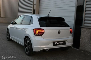 Volkswagen Polo Volkswagen Polo 1.0 TSI 90PK R-Line VIRTUAL BEATS NAVIGATIE - afbeelding nr 11