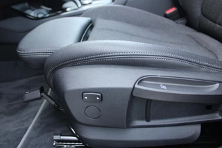 BMW 1 Serie BMW 1-serie 118i 140PK AUTOMAAT EXECUTIVE EDITION | PANORAMISCH SCHUIF/KANTELKDAK | AFNEEMBARE TREKHAAK | DRAADLOZE TELEFOONLADER | DRAADLOZE APPLE CARPLAY/ANDROID AUTO | NAVIGATIE | ACHTERUITRIJ CAMERA | PARKEERSENSOREN VOOR EN ACHTER | CRUISE CONTROL | FULL LED KOPLAMPEN | CLIMATE CONTROL | ALL SEASON BANDEN | 17