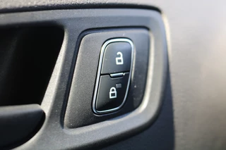 Ford Transit Connect Ford Transit Connect 1.5 EcoBlue L2 Trend Automaat Airco Navigatie Camera Trekhaak - afbeelding nr 26