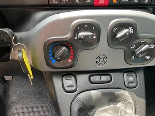 Fiat Panda Fiat Panda 0.9 80 TA Lounge - afbeelding nr 15