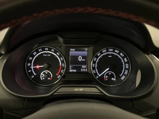 Škoda Octavia Škoda Octavia Combi 2.0 TDI RS /184PK / AUTOMAAT / LEDER / PANODAK / Trekh. 1600KG. - afbeelding nr 17