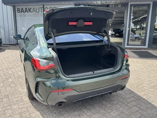 BMW 4 Serie BMW 4 Serie Coupé 430i High Executive | M Pakket | ACC | 18