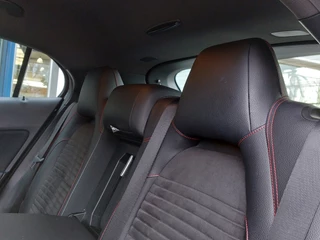 Mercedes-Benz GLA Mercedes-Benz GLA 180 122pk Automaat Business Solution AMG | Origineel NL | Navi | Clima | Cruise | Keyless Entry | Pdc V+A+Assist+Camera | Licht+Regensensor | Stoelverwarming | 18''lm - afbeelding nr 30