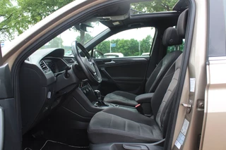 Volkswagen Tiguan Volkswagen Tiguan 1.4 TSI ACT Highline Bus. R-Line / Trekhaak / Panoramadak / 360Camera / 19'' / Virtual Cockpit / Apple CarPlay / DAB / Stoelverwarming / ACC - afbeelding nr 10