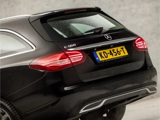 Mercedes-Benz C-Klasse 157Pk Automaat (DUBBEL PANORAMADAK, GROOT NAVI, SFEERVERLICHTING, STOELVERWARMING, ELEK SPORTSTOELEN, LEDER, CRUISE, PARKEERSENSOREN, NIEUWE APK, NIEUWSTAAT) - afbeelding nr 13