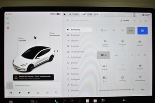 Tesla Model 3 TREKHAAK/LEDER/AUTOPILOT - afbeelding nr 22