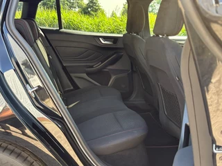 Ford Focus Ford Focus Wagon 1.0 125PK Hybrid ST Line X Business | Panther Black | Carplay/LED/Virtual cockpit/CAM - Lekker sportief! - afbeelding nr 16