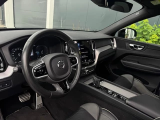 Volvo XC60 Volvo XC60 2.0 T6 AWD R-Design M22 FULL PANO NAVI CLIMATE PDC SPORTVELGEN - afbeelding nr 11