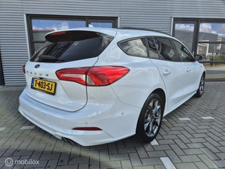 Ford Focus Ford Focus Wagon 1.0 EcoBoost ST Line Business - afbeelding nr 4