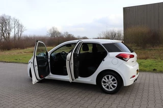 Hyundai i20 Hyundai i20 1.0 T-GDI airco navigatie cruise control dab+ bluetooth camera pdc trekhaak 5-deurs dimmende spiegel - afbeelding nr 32