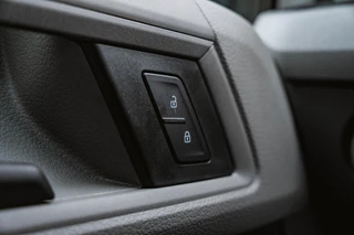 Volkswagen Crafter Volkswagen Crafter 35 2.0 TDI 177PK L4 Open laadbak Airco | Cruise control | 3-zits | LxBxH 430x203x40 cm | - afbeelding nr 13