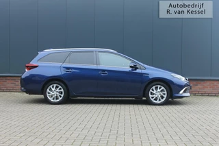 Toyota Auris Toyota Auris TS 1.8 Hybrid Lease Pro I Luxe uitvoering I NL-auto - afbeelding nr 11