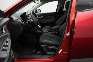 Mazda CX-3 Mazda CX-3 2.0 SkyActiv-G Luxury met vaste trekhaak en all-weather banden : dealer onderhouden - afbeelding nr 13