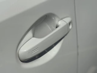 Toyota Auris Navigatie, Parkeersensoren, Stoelverwarming ,  All-in Rijklaarprijs - afbeelding nr 10