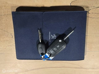 Peugeot 308 Peugeot 308 1.2 PureTech Blue Lease Premium | AUT | NAP - afbeelding nr 38