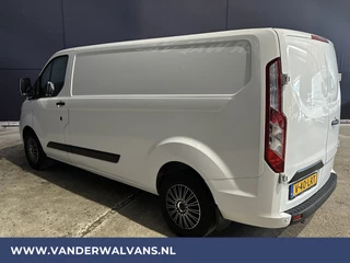 Ford Transit Custom Ford Transit Custom 2.0 TDCI 130 pk L2H1 Euro6 Airco | Android Auto | Cruisecontrol | Multimedia scherm | Parkeersensoren Verwarmde voorruit, Stoelverwarming, 2800kg trekvermogen, Bijrijdersbank - afbeelding nr 2