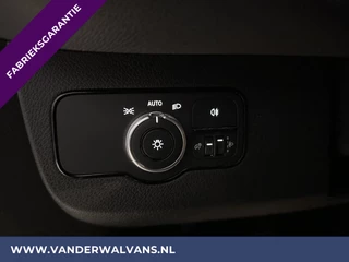 Mercedes-Benz Sprinter Android Auto, Chauffeursstoel, Parkeersensoren, Stoelverwarming, Bijrijdersbank - afbeelding nr 16