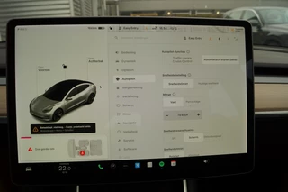 Tesla Model 3 - afbeelding nr 14