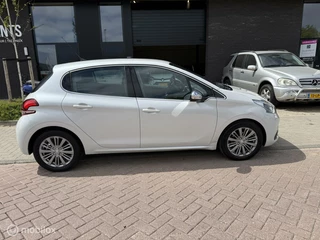 Peugeot 208 Peugeot 208 1.2 PureTech Allure - afbeelding nr 5