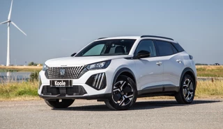 Peugeot e-2008 EV Allure 54 kWh