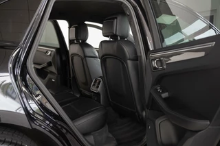 Porsche Macan Porsche Macan 3.6 Turbo|SportDesign|Keyless|CarPlay|BOSE|Carbon|Standkachel|Facelift|Dealer Onderhouden - afbeelding nr 40