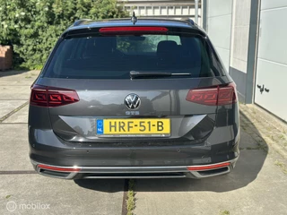 Volkswagen Passat Volkswagen Passat VARIANT 1.4 TSI GTE PHEV | HUD | Digitaal | PDC | Camera - afbeelding nr 6