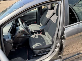 Ford Fiesta Ford Fiesta 1.0 EcoBoost ST-Line 100PK Winterpack Panodak Cruise Navi Climate Carplay Full-LED Parkeersensoren Achter Privacy Glass 18'' Inch Velgen *Sportief* - afbeelding nr 12
