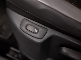 Renault Captur Automaat (NAVIGATIE, CLIMATE, LEDER, STOELVERWARMING, XENON, CRUISE, SPORTSTOELEN, PARKEERSENSOREN, GETINT GLAS, NIEUWE APK, NIEUWSTAAT) - afbeelding nr 13