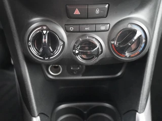 Peugeot 2008 Peugeot 2008 1.2 PureTech Blue Lion - Airco - Lm velgen - Cruise controle - afbeelding nr 19
