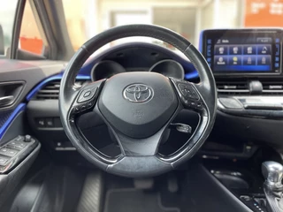 Toyota C-HR Toyota C-HR 1.8 Hybrid Bi-Tone | Navi | Stoelverwarming | Cruise Control - afbeelding nr 9