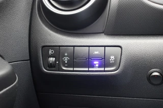 Hyundai Kona Hyundai Kona Electric Comfort 64 kWh - Carplay, Camera, Cruise - afbeelding nr 19