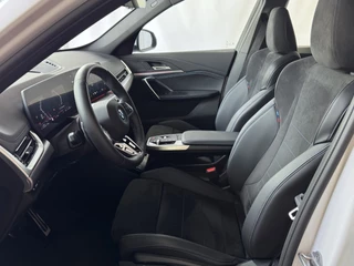 BMW X1 BMW X1 XDRIVE 25E M-SPORT LED ELEK.KLEP NAVI STOELVERW M-SHADOW LINE CARPLAY/ANDROID ZWARTE.HEMEL 10/2024 PHEV PLUG IN HYBRID AWD 4X4 4WD - afbeelding nr 23