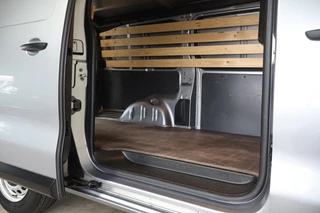 Toyota ProAce Toyota ProAce Worker 2.0 D-4D Navigator Long - NL- Auto!! Carplay I Trekhaak I Navi - afbeelding nr 6