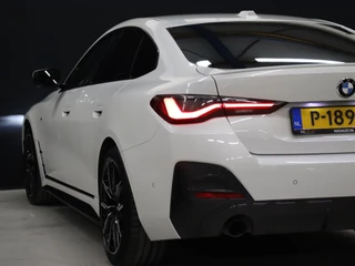 BMW 4 Serie BMW 4 Serie Gran Coupé 420i M Sport [SCHUIFKANTELDAK, HARMAN KARDON, APPLE CARPLAY, ANDROID, LEDEREN MEMORY SEATS, CAMERA, STUUR- + STOELVERWARMING, CRUISE, NIEUWSTAAT] - afbeelding nr 26